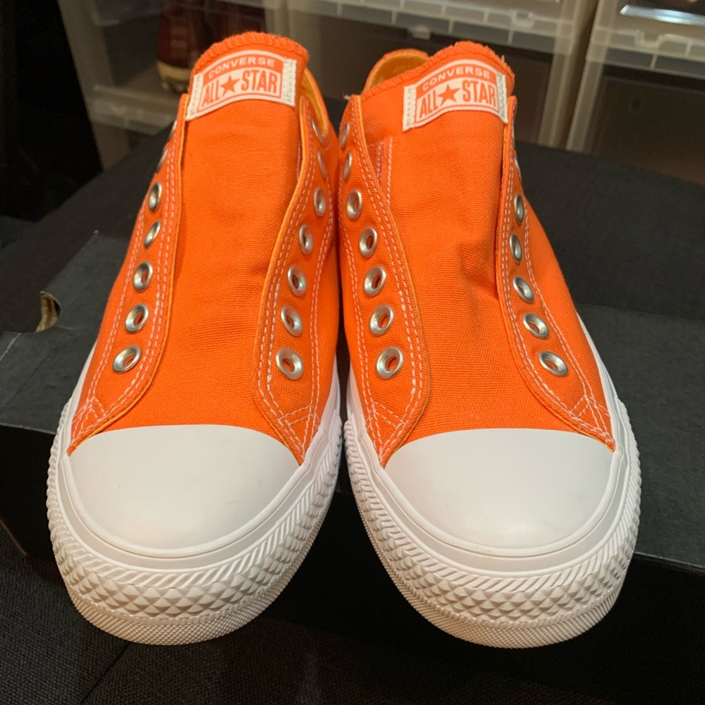 Converse slip on